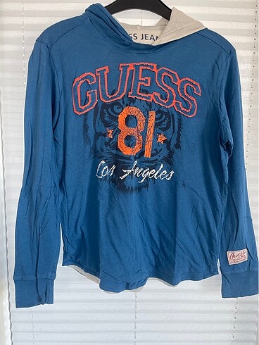 Guess uzun kollu şapkalı tshirt