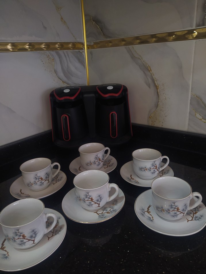 Çiçek Desenli Beyaz Kahve Fincanı Takımı - Görsel 2