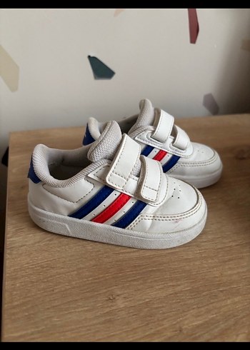 Adidas Cırt Cırtlı Beyaz Unisex Çocuk Spor Ayakkabı