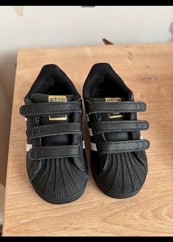 23 Beden Unisex Çocuk Siyah Adidas Sneakers
