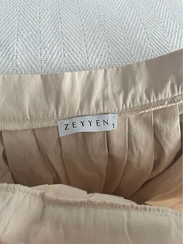 Zeyyen etek