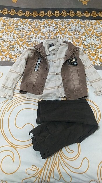 Pantolon boy 63 cm en 33 cm üst boy 40 cm en 33 8 yaş 