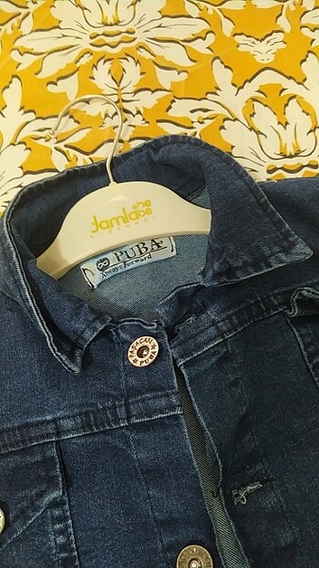 8 Yaş Beden Pantolon boy 63 bel lastikli 33 cm üst boy 40 cm en 33 cm 