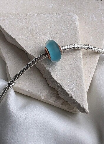 Pandora Mat mavi murano charm