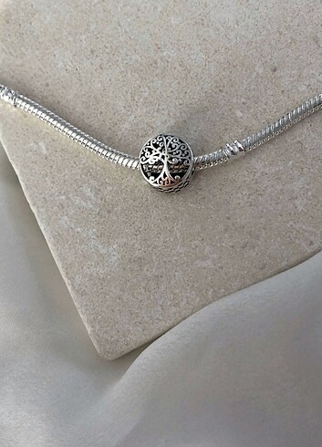 Pandora Aile ağacı charm