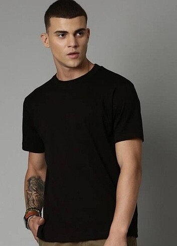 Siyah T-Shirt