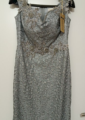 Gri Nakışlı Uzun Straplez Abiye Elbise - Görsel 5