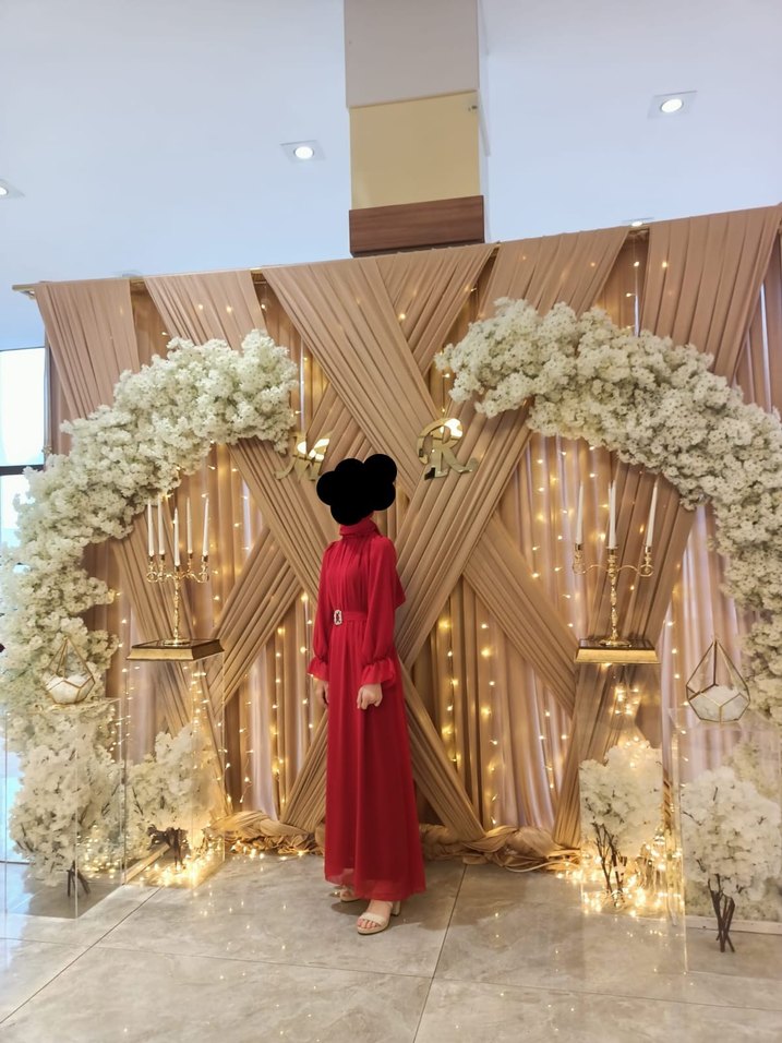 Uzun Kollu Kırmızı Tesettür Abiye - Görsel 2