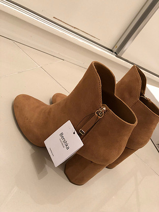 39 Beden kahverengi Renk Bershka bot