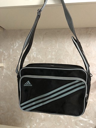 Rugan adidas çanta