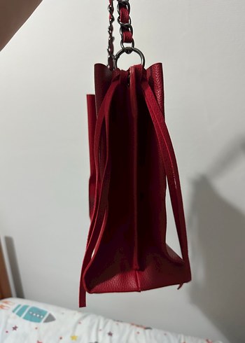 Kırmızı Zincir Detaylı Deri Kadın Çanta - Görsel 4