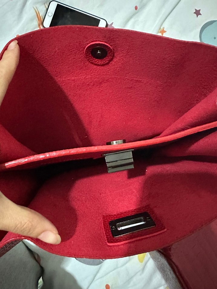 Kırmızı Zincir Detaylı Deri Kadın Çanta - Görsel 2