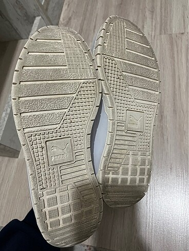 37 Beden beyaz Renk Puma sneaker
