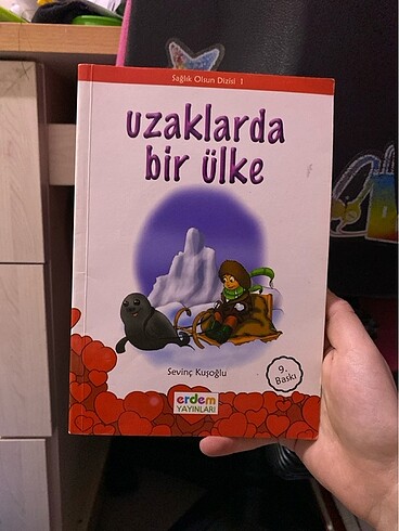 Uzaklarda Bir Ülke