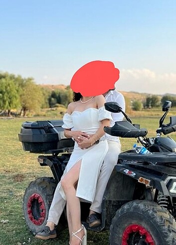 Beyaz elbise