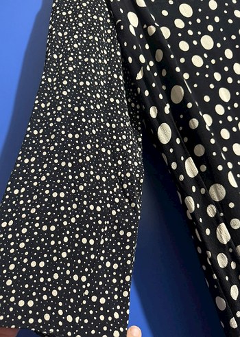 Uzun Kollu Siyah Puantiyeli Kadın Elbise - Görsel 2