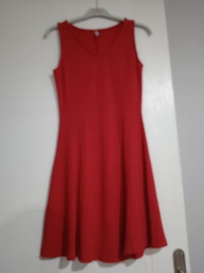 Kolsuz Kırmızı Midi Elbise - Görsel 3