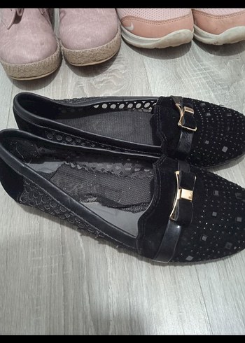 Parlak Siyah Yılan Desenli Dolgu Topuklu Kadın Babet - Görsel 3