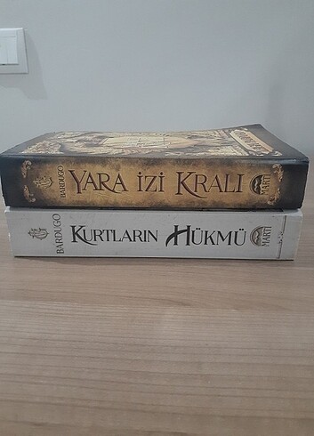 Leigh Bardugo GRISHA3