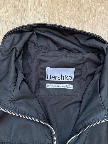 xs Beden siyah Renk bershka ince naylon ceket