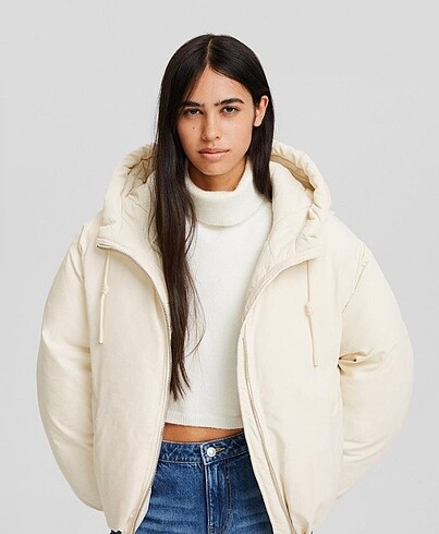 Bershka kapüşonlu şişme mont