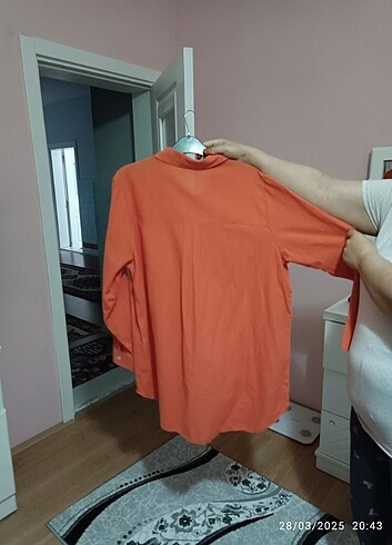 44 Beden turuncu Renk Gömlek