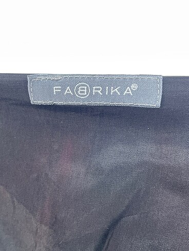s Beden siyah Renk Fabrika Yelek %70 İndirimli.
