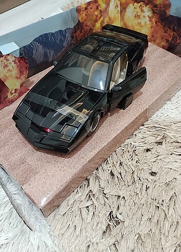  Jada Toys/Knight Rider K.I.T.T. 1982 Pontiac Trans am/Diecast 