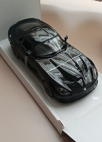 Maisto 1/24 ölçek 2013 SRT Viper GTS Diecast /Yurtdışından