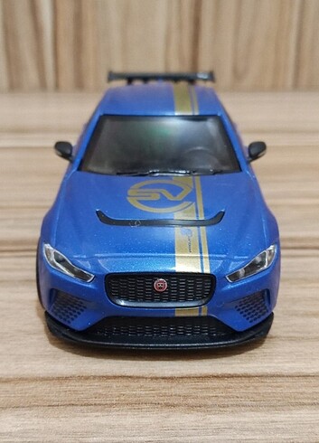 Kinsmart 1/36 Jaguar Xe Sv Project Diecast 