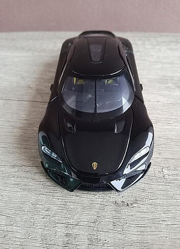  Beden LJX 1/32 ölçek Koenigsegg Gemera Yurtdışından/Diecast 