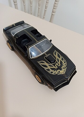 Beden Renk Greenlight 1/24 ölçek 1977 Pontiac Firebird T/A Diecast