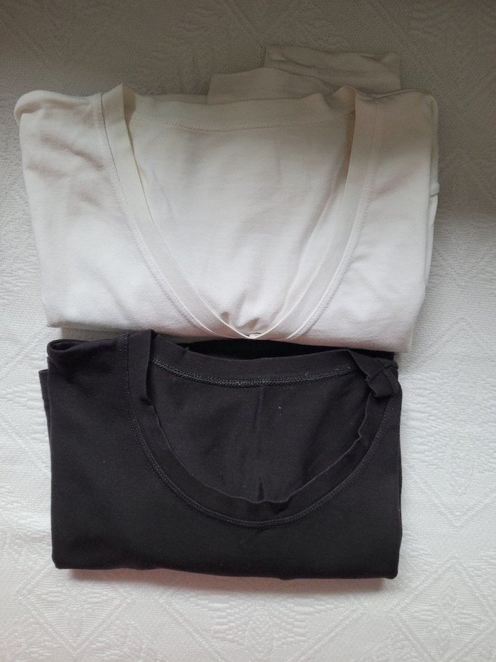 Siyahve ve  Beyaz bayan Tişörtü, Yuvarlak Yaka - Görsel 2