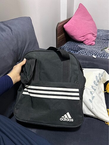 adidas çanta