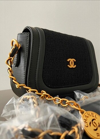 Chanel 2 defa takıldı