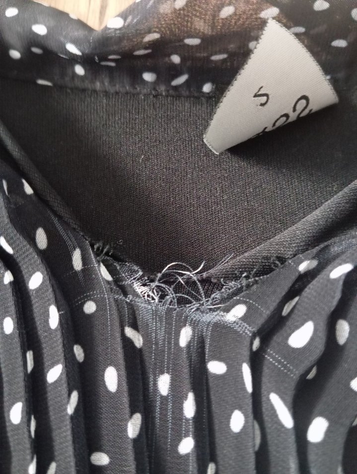 Piliseli Siyah Uzun Kollu Kadın Elbise - Görsel 2