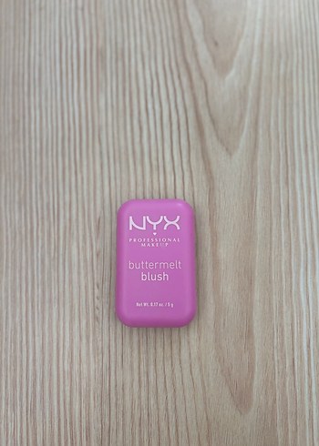 NYX Buttermelt Pembe Allık