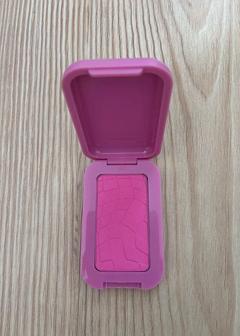 Beden Renk NYX Buttermelt Pembe Allık