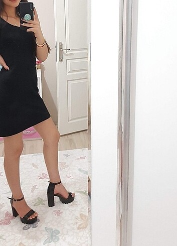 Mini siyah elbise