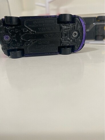  Beden Renk Hotwheels lamborgihini huracan az hasarlı