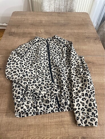 Leopar bomber ceket Stradivarius
