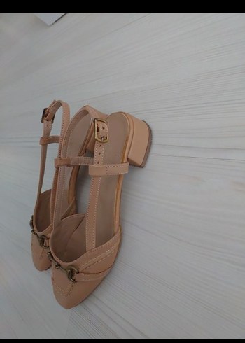 Bej Deri Tokalı Kadın Topuklu Babet - Görsel 3