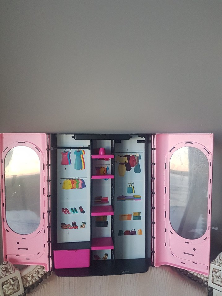 Taşınabilir barbie dolabı - Görsel 2