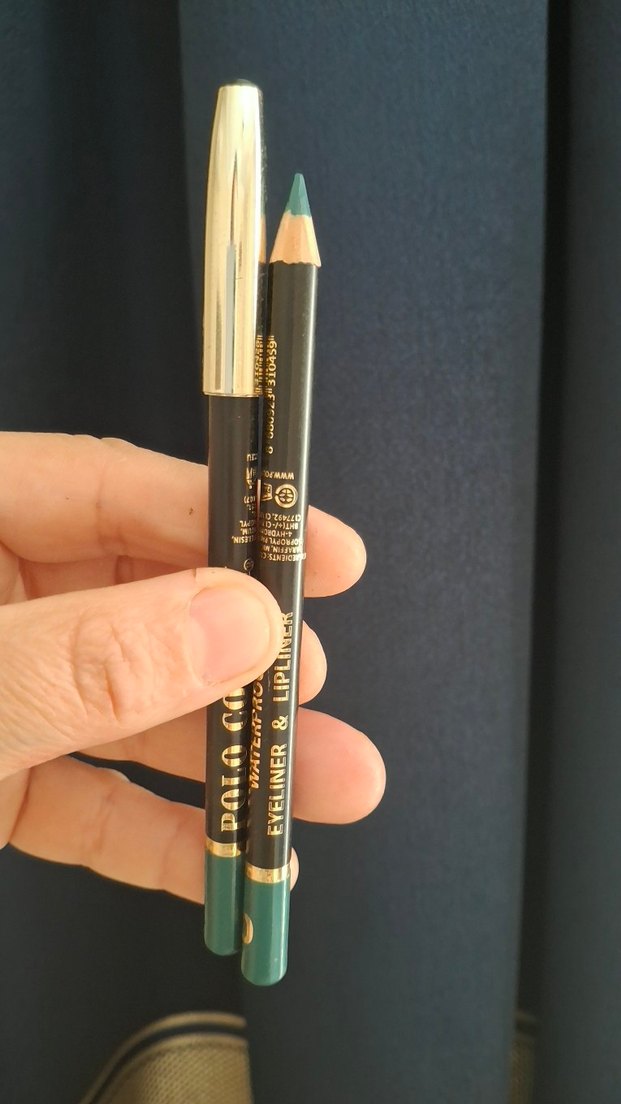 Flormar Siyah Suya Dayanıklı Göz Kalemi - Görsel 3