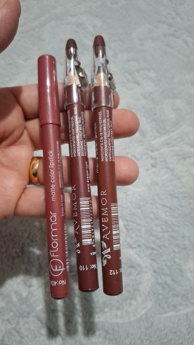 Flormar Siyah Suya Dayanıklı Göz Kalemi - Görsel 4