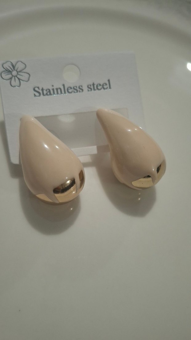 Parlak Siyah Mini Damla Küpe - Görsel 2