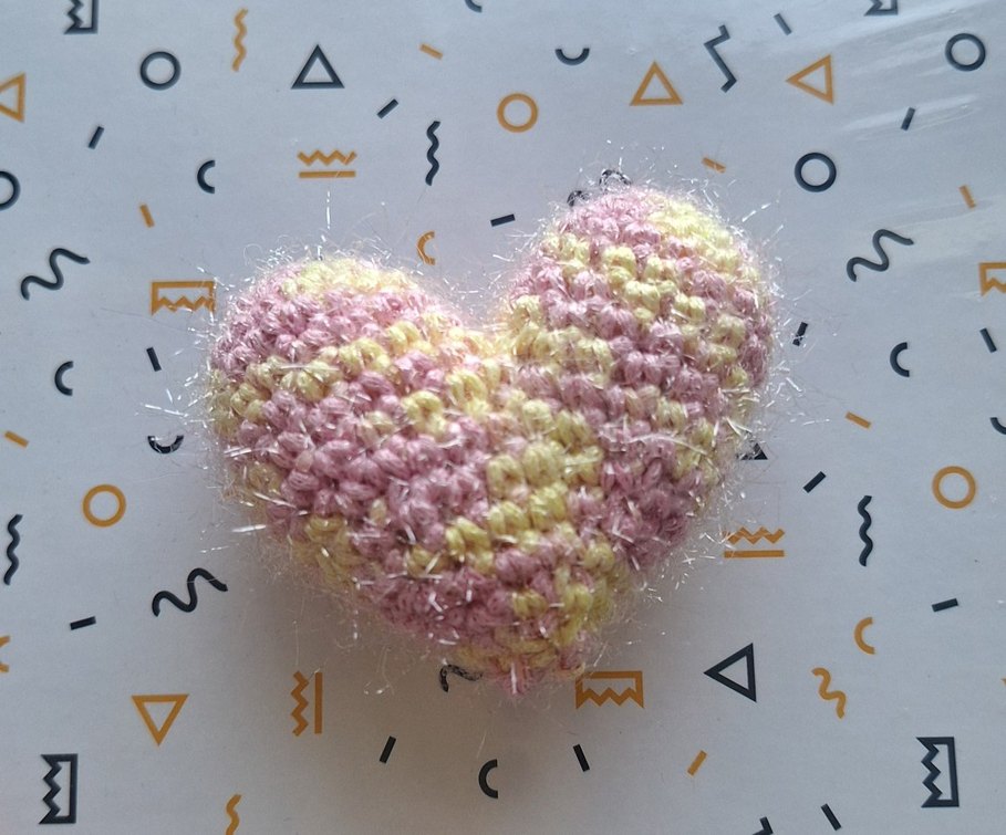 Renkli Örgü Kalpler - Görsel 4