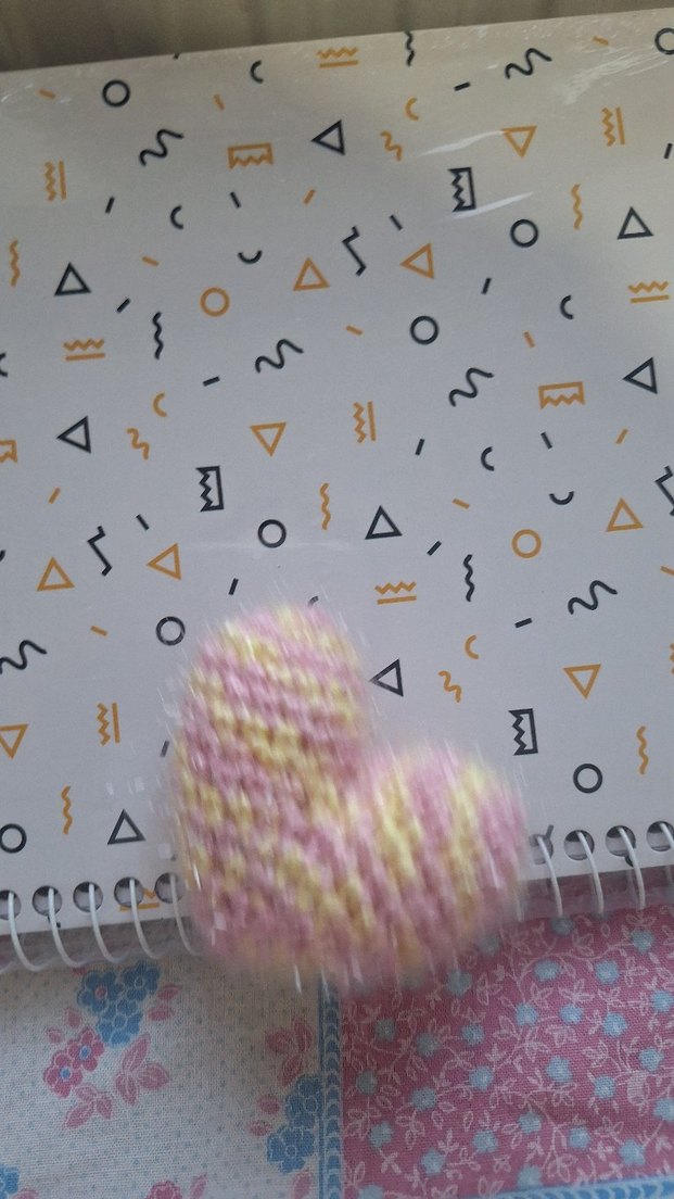 Renkli Örgü Kalpler - Görsel 3