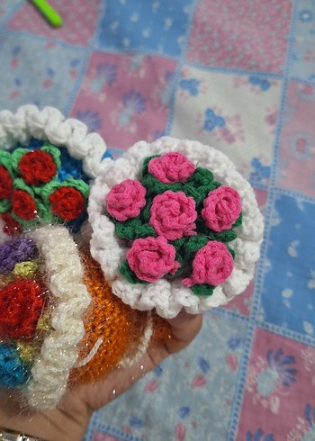 El Örgüsü Çiçek Buketi - Görsel 3