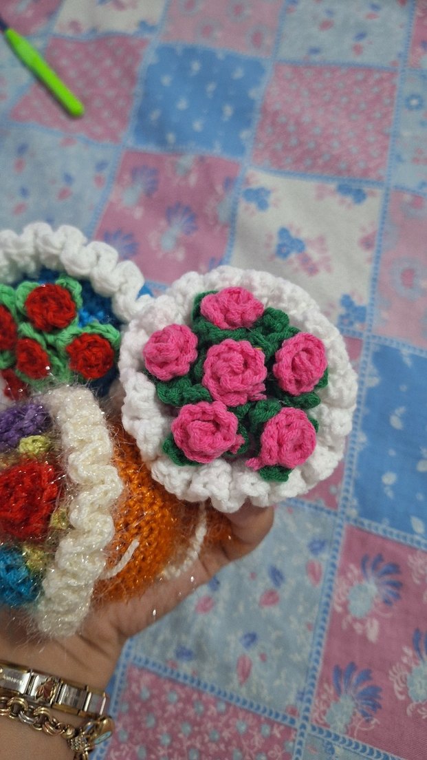 El Örgüsü Çiçek Buketi - Görsel 3